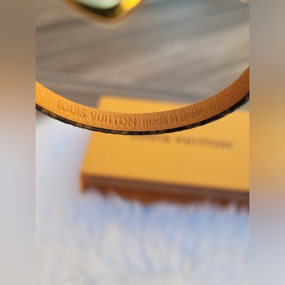 Say Yes LV Bracelet (Size 19) - Picture 7 of 14